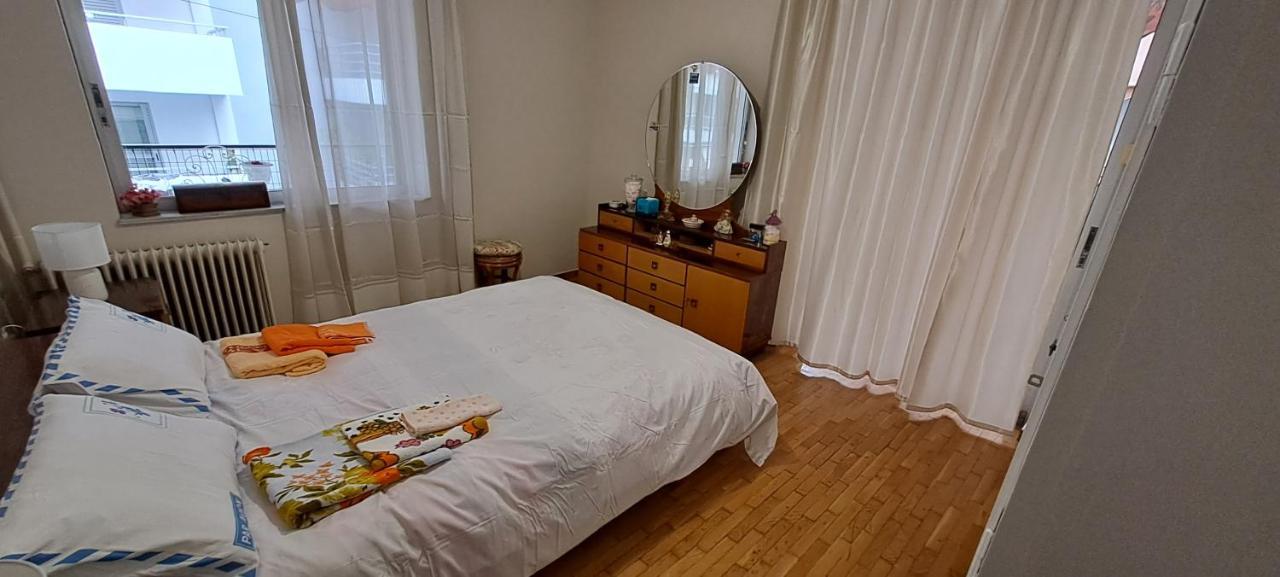 Sq Varnava Appartment Athene Buitenkant foto